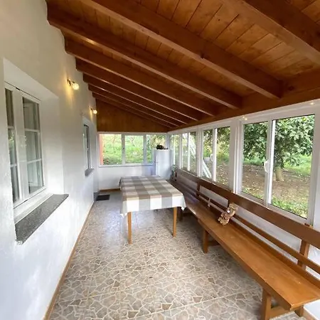 Apartment Bajo Casa Paquita *